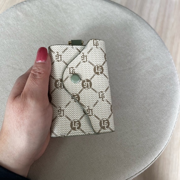 Patterned Vegan Key Case w/ Snap Closure – Key Organizer - Picture 6 of 6